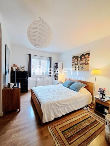 COUP DE CŒUR – UN CADRE DE VIE PRIVILÉGIÉ AU REBBERG, appartement-duplex avec jardin au sein de la copropriété,105 m2, 4 pièces et un espace supplémentaire: des combles aménagées.
