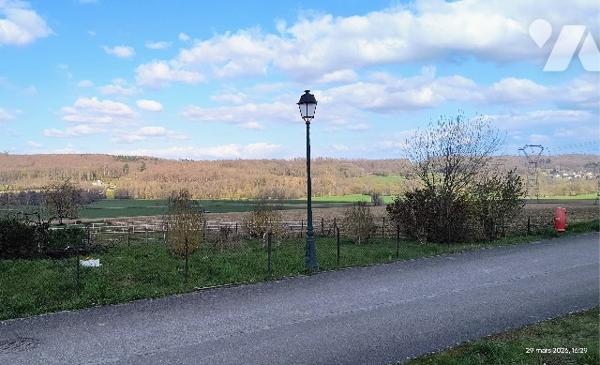 2 terrains à vendre dont un de 9,23 ares en zone UB et l'autre de 11,95 en zone N