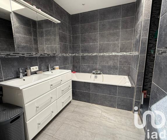 Maison à vendre 6 pièces 144 m² Lys-lez-Lannoy