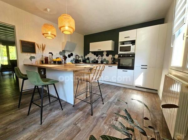 Maison 6 pièces – 151 m² avec Terrain constructibble exceptionnel de 6335 m²  LA COURONNE (16)