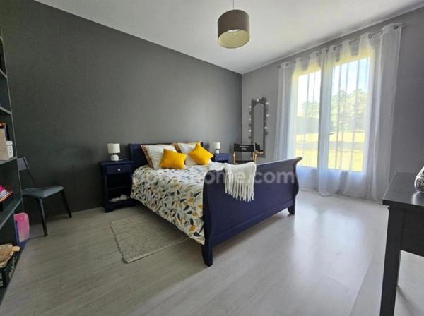 Maison 6 pièces – 151 m² avec Terrain constructibble exceptionnel de 6335 m²  LA COURONNE (16)