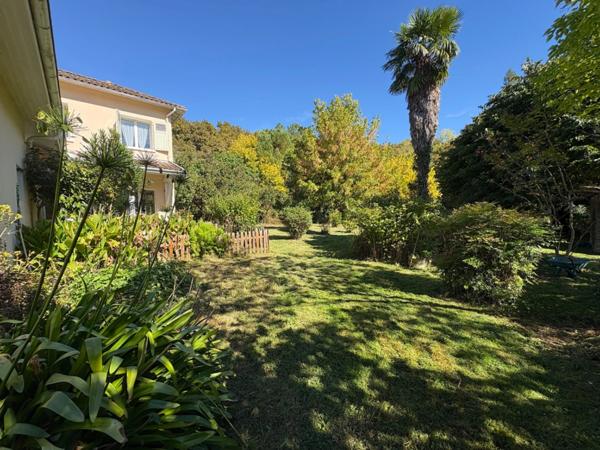 MAISON FAMILIALE 4 PIÈCES 143M2 SUR 2780M2 DE TERRAIN EUGÉNIE-LES-BAINS