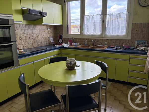 Maison à vendre  6 pièces - 135,20 m2 LES ESSARTS LE ROI - 78