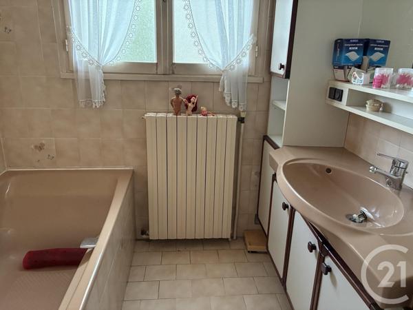 Maison à vendre  6 pièces - 135,20 m2 LES ESSARTS LE ROI - 78