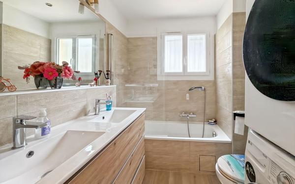 Appartement à vendre    4 pièces • 110,09 m2 Fréjus