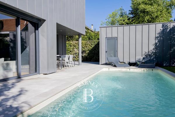 Pessac, Maison 5 Chambres -  206 m² à vendre