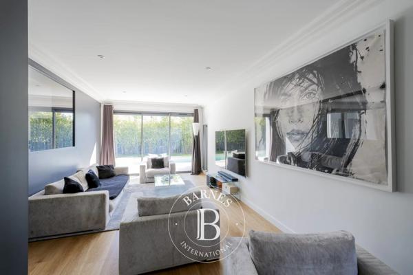 Pessac, Maison 5 Chambres -  206 m² à vendre