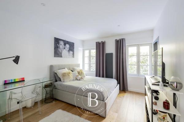 Pessac, Maison 5 Chambres -  206 m² à vendre
