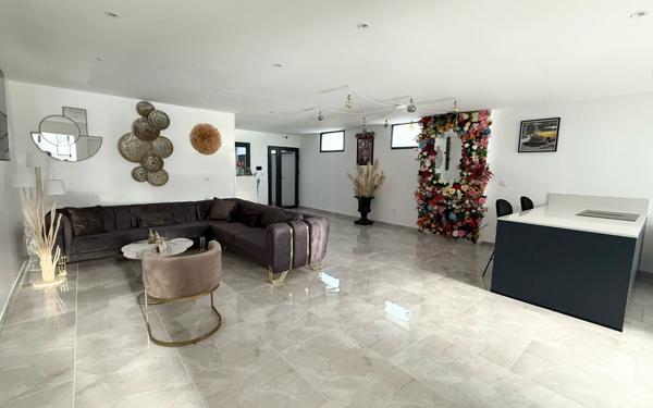 Maison à vendre    6 pièces • 202 m2 Villiers-sur-Marne