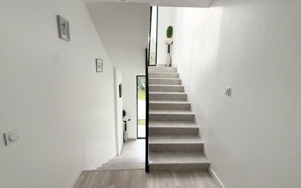 Maison à vendre    6 pièces • 202 m2 Villiers-sur-Marne