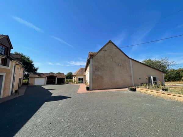 Fermette  à vendre 8 pièces  énorme possibilité