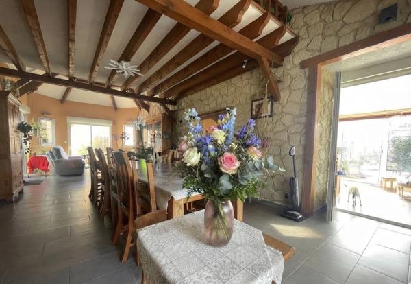 Fermette  à vendre 8 pièces  énorme possibilité