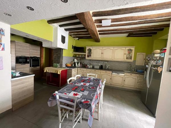 Fermette  à vendre 8 pièces  énorme possibilité