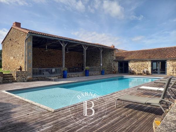Thouars, Manoir 14 Chambres -  850 m² à vendre
