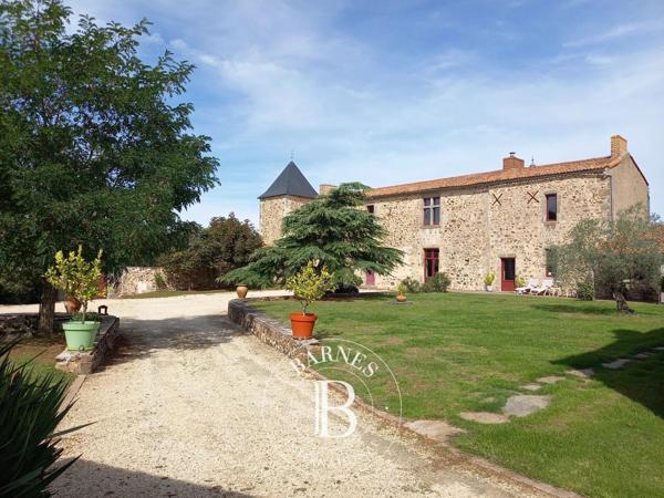 Thouars, Manoir 14 Chambres -  850 m² à vendre