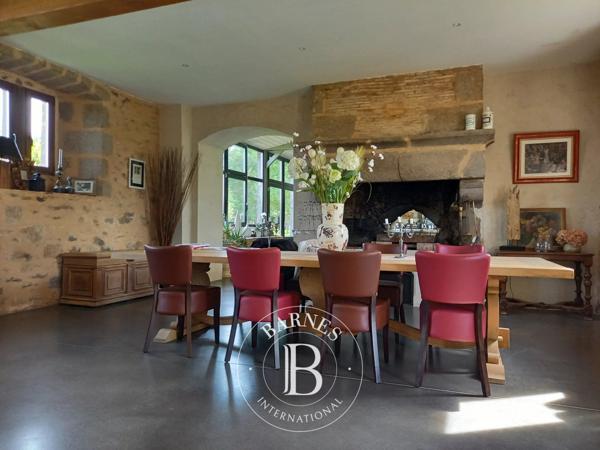 Thouars, Manoir 14 Chambres -  850 m² à vendre