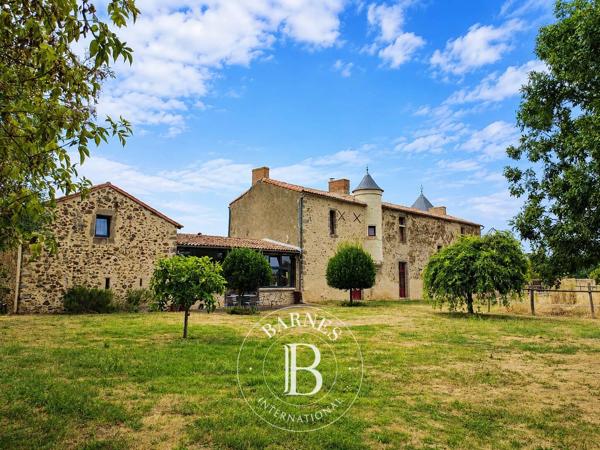 Thouars, Manoir 14 Chambres -  850 m² à vendre