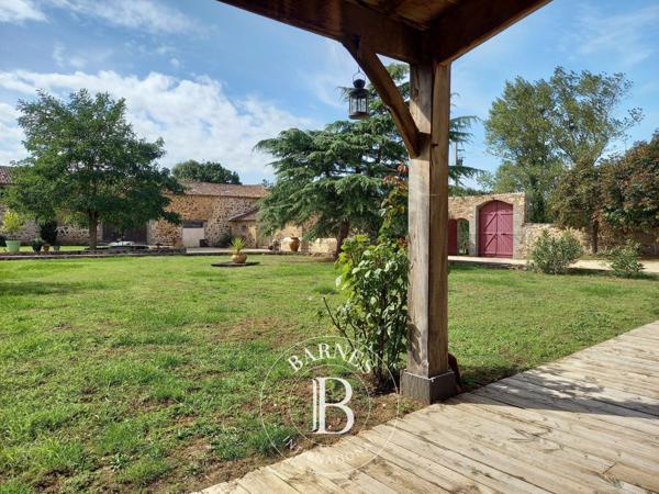 Thouars, Manoir 14 Chambres -  850 m² à vendre