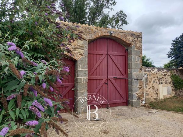 Thouars, Manoir 14 Chambres -  850 m² à vendre