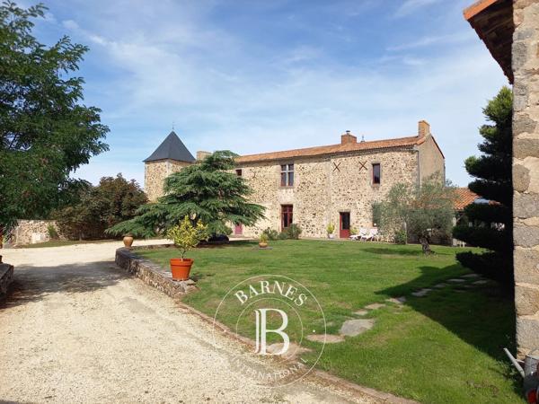 Thouars, Manoir 14 Chambres -  850 m² à vendre