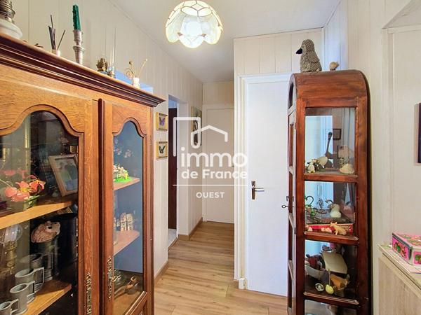 Appartement La Roche Sur Yon 2 pièce(s) 61 m2