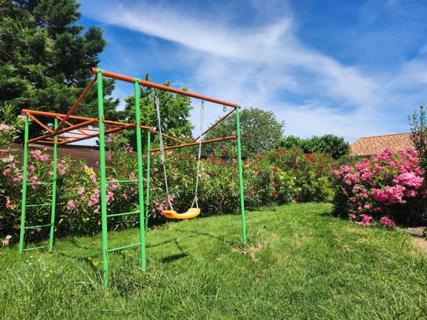 Belle maison d'architecte - avec possibilité de cabinet indépendant (idéal pour profession libérale) - à vendre à Bias - Lot-et-Garonne (47),