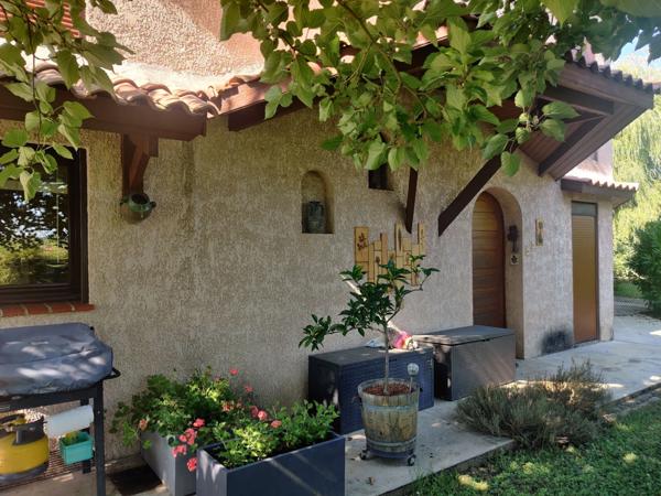 Belle maison d'architecte - avec possibilité de cabinet indépendant (idéal pour profession libérale) - à vendre à Bias - Lot-et-Garonne (47),