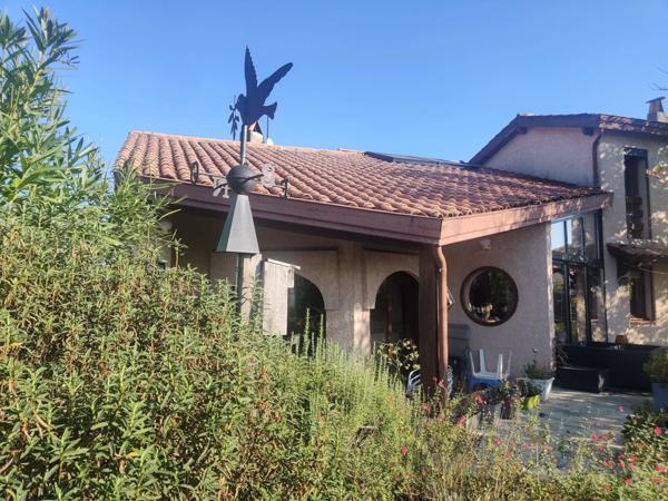 Belle maison d'architecte - avec possibilité de cabinet indépendant (idéal pour profession libérale) - à vendre à Bias - Lot-et-Garonne (47),