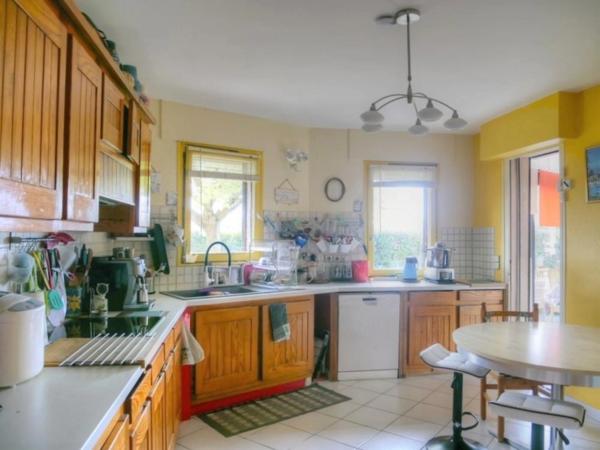 Belle maison d'architecte - avec possibilité de cabinet indépendant (idéal pour profession libérale) - à vendre à Bias - Lot-et-Garonne (47),