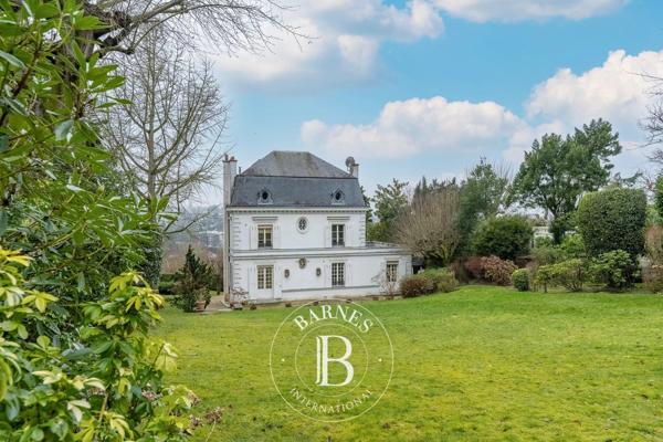 La Celle-Saint-Cloud, Maison 6 Chambres -  208 m² à vendre