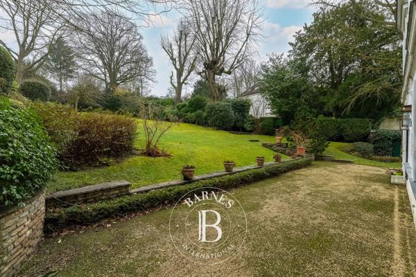 La Celle-Saint-Cloud, Maison 6 Chambres -  208 m² à vendre
