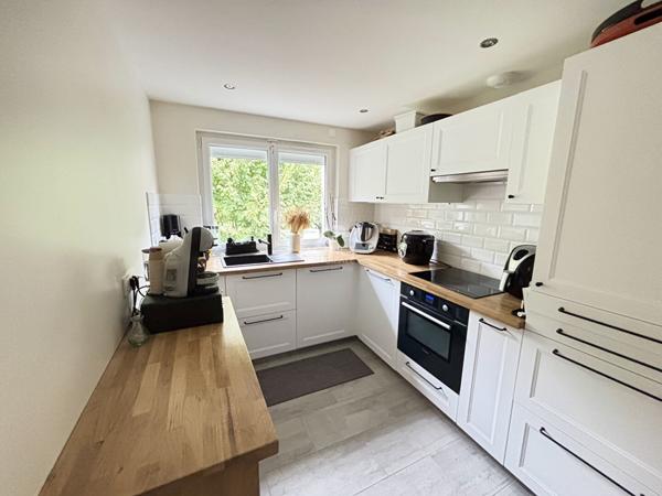 Charmante Maison à Vendre à Pontoise €396 000 ** - Référence 11084