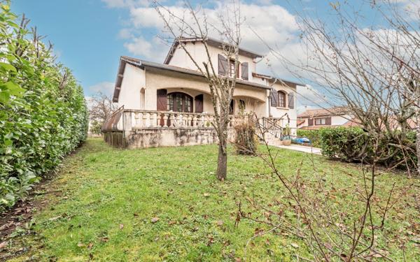 Maison à vendre    4 pièces • 120 m2 Champagne-au-Mont-d'Or