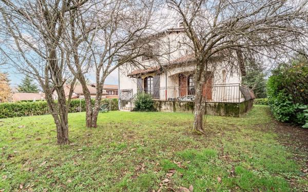 Maison à vendre    4 pièces • 120 m2 Champagne-au-Mont-d'Or