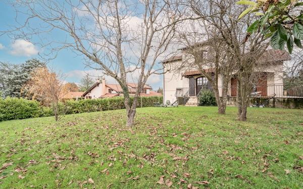 Maison à vendre    4 pièces • 120 m2 Champagne-au-Mont-d'Or