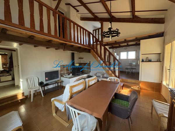 Meyrannes, maison à étage avec beaucoup de charme de 83 m² habitable avec 100 m² d'annexes sur 3804m² de terra
