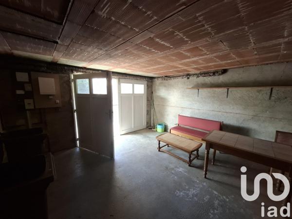 Maison de village 4 pièces de 97 m² à Montigny-sur-Aube (21520)