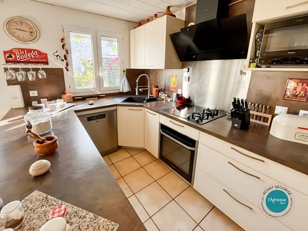 Maison de ville avec extérieur au coeur du centre-ville