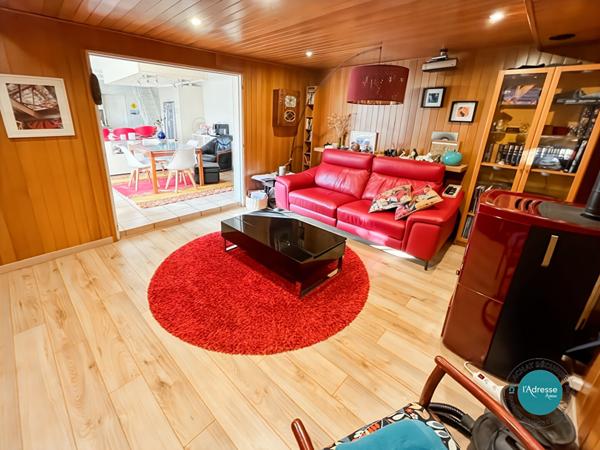 Maison de ville avec extérieur au coeur du centre-ville