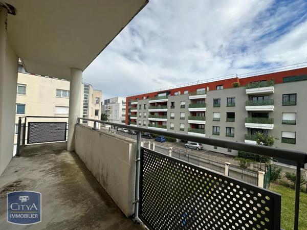 Appartement à louer 2 pièces 40.36m² Lucé (28110)