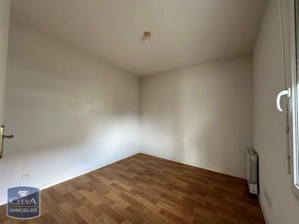 Appartement à louer 2 pièces 40.36m² Lucé (28110)