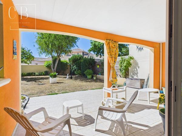 Maison aux trois espaces de vie indépendants