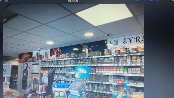 Fonds de commerce à vendre LOURDES (65)- Très beau bar tabac avec un EBE de 80 ke. avec cession des murs ( prix en sus)