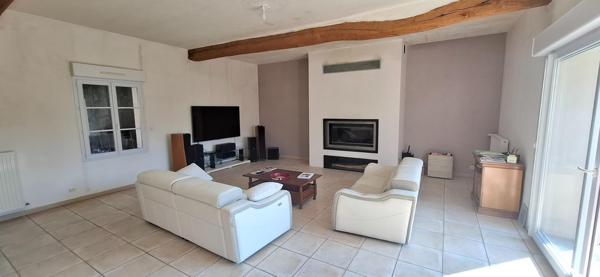 Faible consommation en énergie pour ce plain-pied de 225m2 habitables !