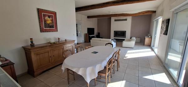 Faible consommation en énergie pour ce plain-pied de 225m2 habitables !