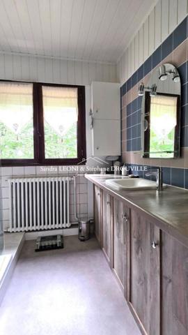 MAISON FAMILIALE PROCHE MAINTENON 130 m², 5 PIECES - AU COEUR DE LA NATURE