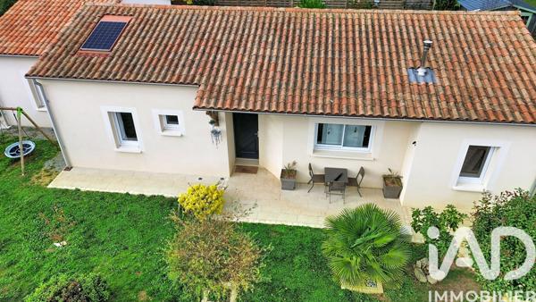 Maison à vendre 7 pièces 134 m² Neuville-de-Poitou