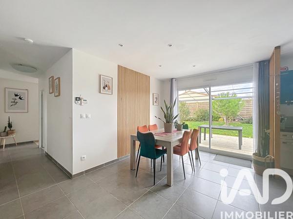 Maison à vendre 7 pièces 134 m² Neuville-de-Poitou
