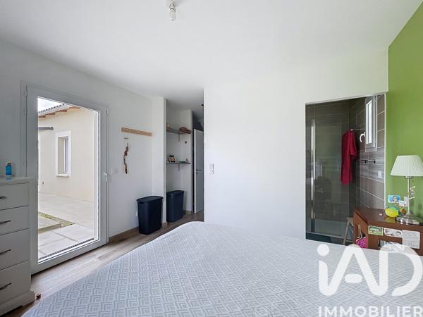 Maison à vendre 7 pièces 134 m² Neuville-de-Poitou