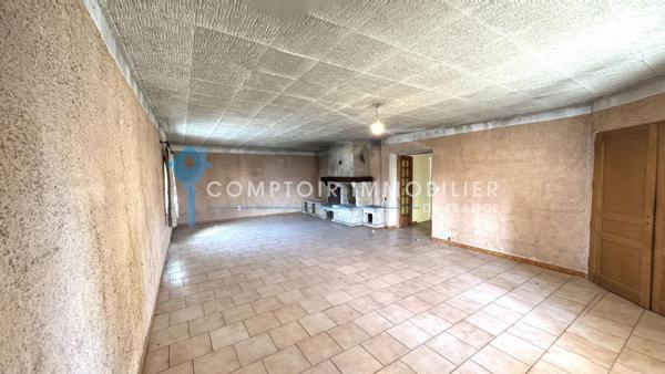 Maison
                                                                                                                                                                                                                                                                                                                        7 pièce(s)                                                                                                                                                                                                          5 chambre(s)                                                                                                                                                                                                          200  m²